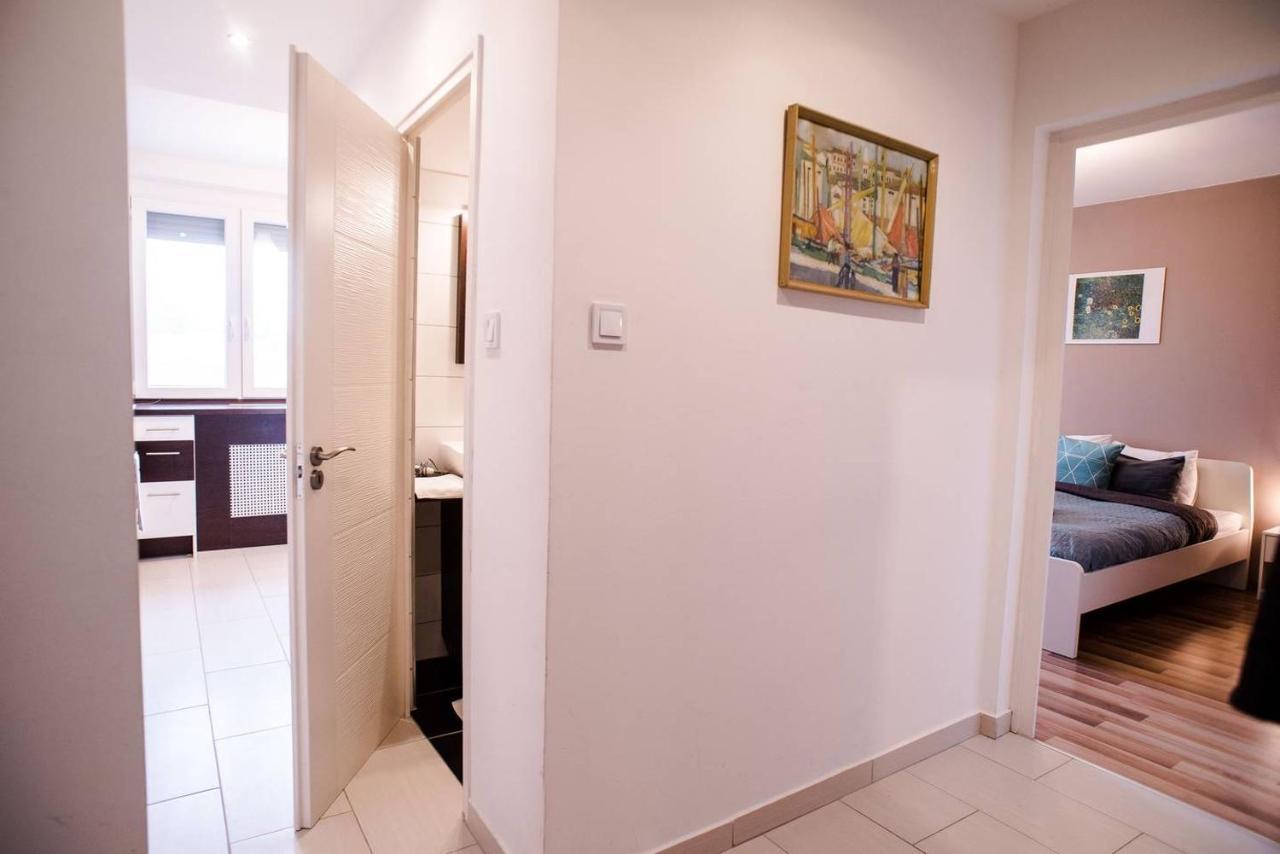 بودابست Peaceful, Cozy And New Apartment With Balcony المظهر الخارجي الصورة